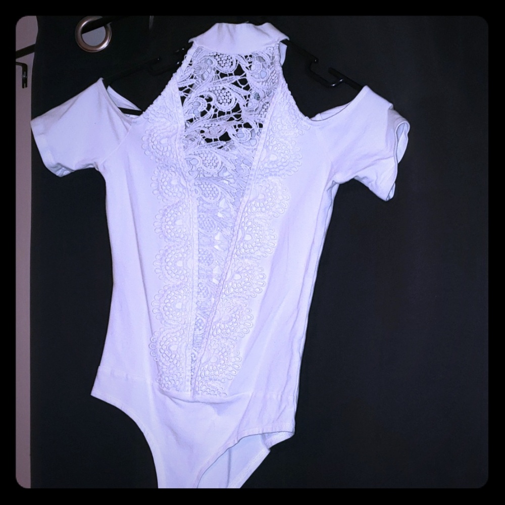 Open shoulder bodysuit